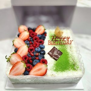 Raw Vegan Matcha Tiramisu 18.5cm
