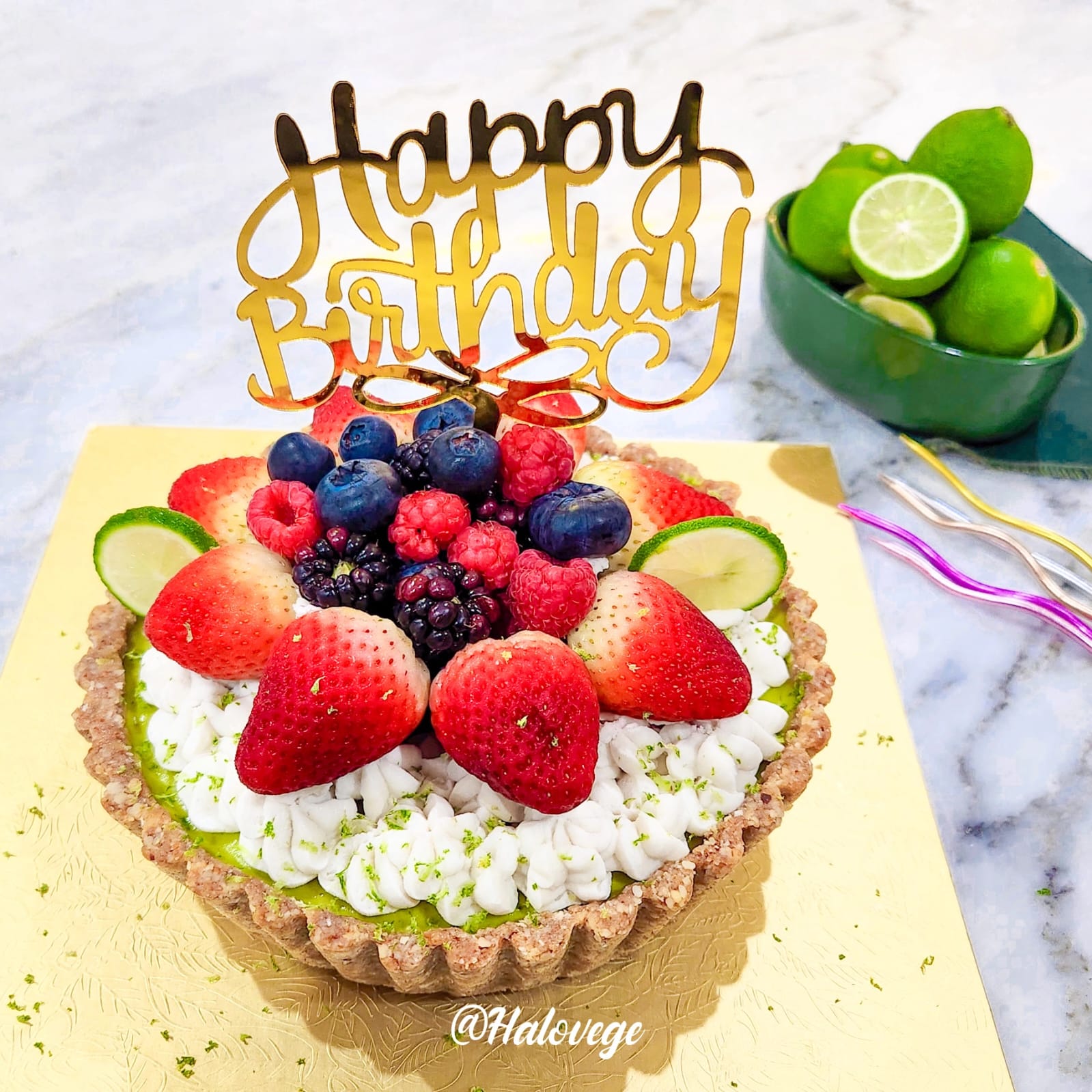 D18 Raw Vegan Avocado Key Lime Pie D18